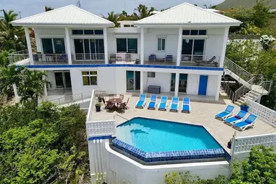 Spacious, Modern 6-Bedroom Villa in Lovely Dawn Beach