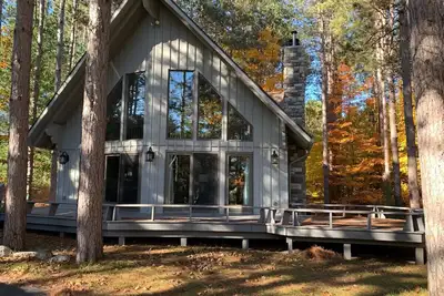 Image de Tall Pines Escape at Crystal Mountain! Walk to Resort!