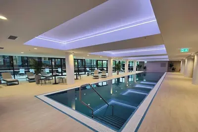 Image de Brand new 1b apartment in Woden Pool Sauna Gym
