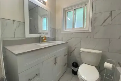 Image de New modern 3 bedroom 5 min walk to Fallsview blvd\n\n