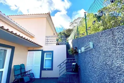 Image de Maison 10 mm de l’aéroport Idéale vacance famille amis #Travellereviewawards2025