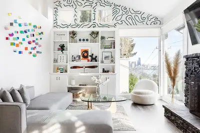 Image de Urban Oasis: Bright Loft with City View Near Ferry