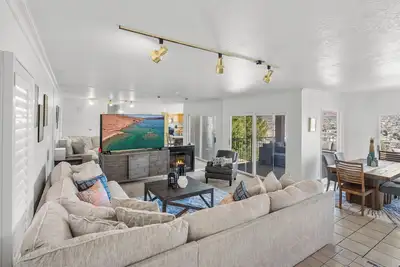 Image de St George Vacation Rental| Condo sleeps 8 guest with Resort Amenities