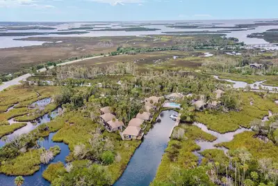 Image de Waterfront Oasis - Crystal River:1-Bedroom with Gulf Views, Pool, and Boat Dock!