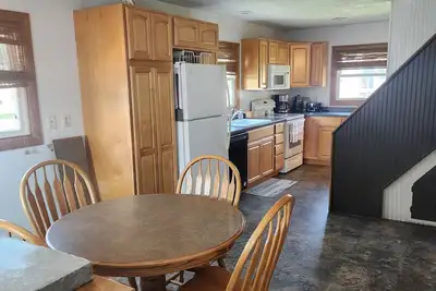 Image de Cozy, clean 3-bedroom house with Ac and WiFi in serene Brownsville, Mn.