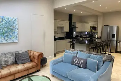 Image de Luxury Central Hale  living
