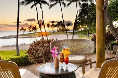 Image de 𝐅𝐢𝐧𝐝𝐢𝐧𝐠 𝐌𝐞𝐢𝐥𝐢’𝐬 Gorgeous KoOlina Beachfront Resort+Amenities. Studio