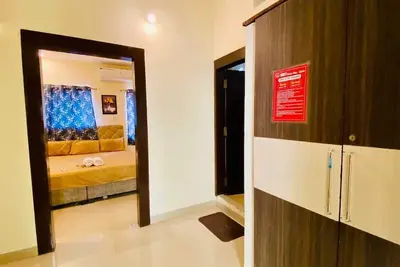 Image de Spacious 6-bedroom building in vibrant Ujjain with Ac