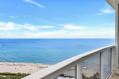 Image de Deluxe Studio, Ocean View, Premium Amenities