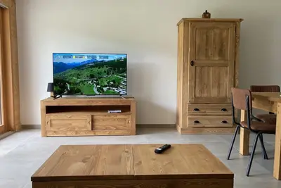 Image de A 5 minutes à pieds du centre, du ski bus, appartement neuf, tout confort.