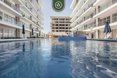 Image de 2br Condo with Private Balcony - Padel Court