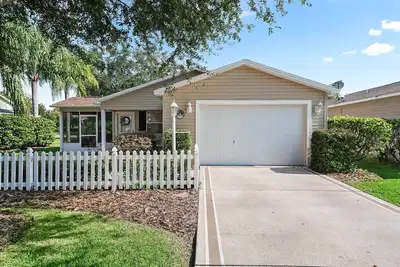 Image de Charming 2/2 Patio Villa in Ashland - Relax & Enjoy Prime Amenities Nearby!