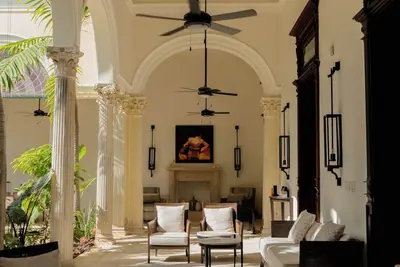 Image de Exceptional One of a Kind Home in Centro, with garden oasis and pool,