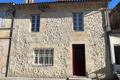 Image de Située au coeur des vignobles du Médoc, près de Bordeaux et des plages Océanes