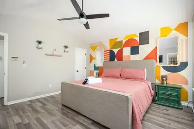 Image de Vibrant Family Retreat~Sleeps 6~Games & Books