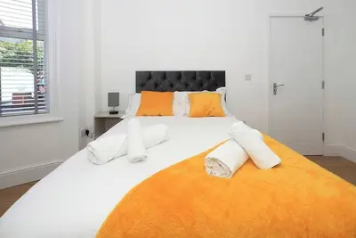 Image de Westfield House Ensuites Close to City Hospital R6