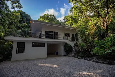 Image de Four Winds – Serenity, Four Winds – Serenity - Walking Distance to the Beach