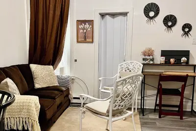 Image de Charming 2-bedroom apartment with Ac and WiFi in Hbg Pa 10min to downtown an Hp