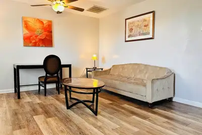 Image de Charming 1-bedroom apartment with Ac, WiFi in pleasant Winchester pet-friendly