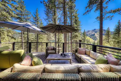 Image de Black Diamond at Palisades Tahoe - Luxury Monthly Rental