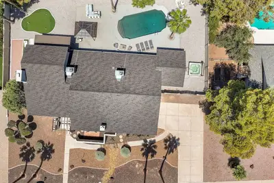 Image de A. Pharoah of North Scottsdale by PaseoHomesAZ - Fun Amenities!