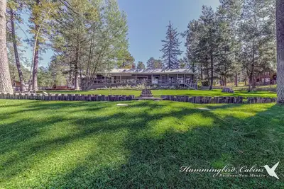 Image de Hill Top Mountain View: with hot tub, pet friendly fenced yard