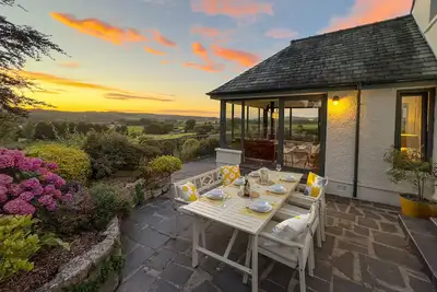 Image de Pembroke Cottage - A short stroll from Cartmel Village