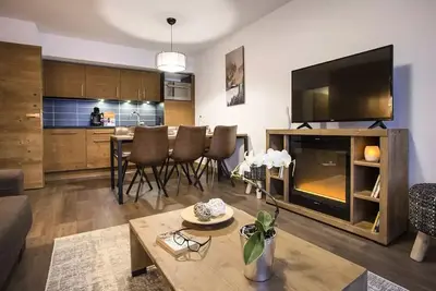 Image de 5 pièces 8\/10 personnes Premium