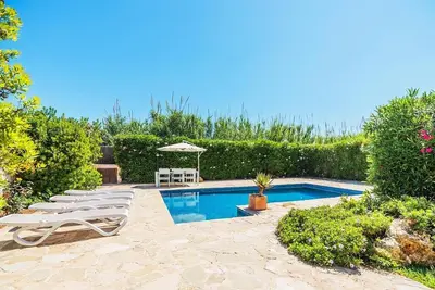 Image de Maison de campagne 'Finca Can Xanet' avec vue sur la montagne, Wi-Fi et climatisation.