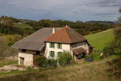 Image de Maison de vacances 'Le Palefroi De Merlas' avec vue sur les montagnes et jardin privé