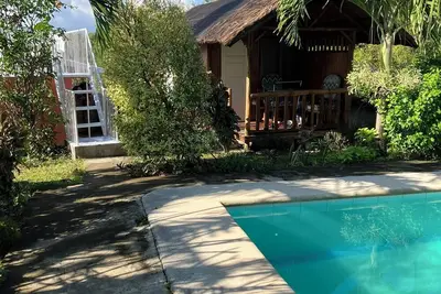 Charming overlooking cottage in enchanting Zamboanguita with WiFi
