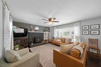 Image de Spacious Bungalow_Great for Families_Min to Dt