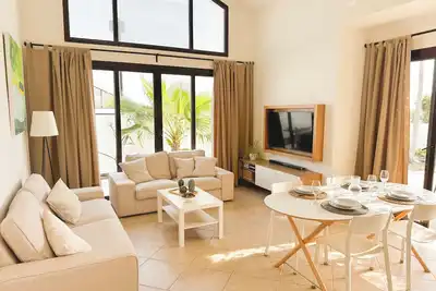 Image de Attached house