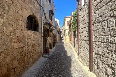 Image de Zoe House-Old Town