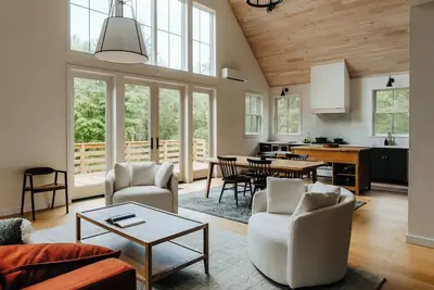 Image de Half Moon Mountain House - Modern Chalet in Barryville