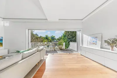 Image de The dream beach house getaway