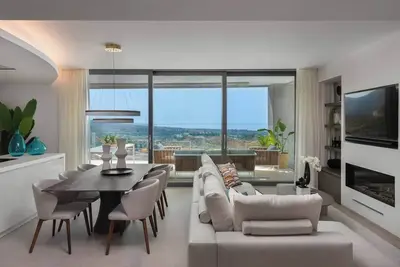 Image de Marbella Quercus Penthouse - Rooftop Jacuzzi