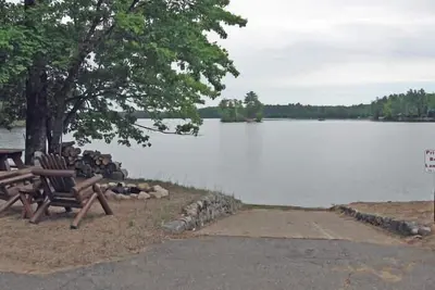 Image de Lakeside cabin in St. Germain