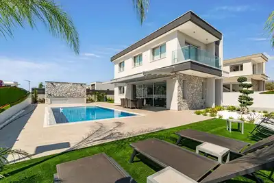 Image de Villa Eleni by Ezoria Villas