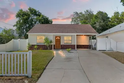 Image de Charming 2-bedroom bed & breakfast in Tarpon Springs, Fl