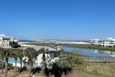 Image de Jetty View at Jetty East! One Free Beach Chair Setup Each Day of Your Stay!