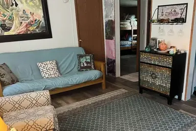 Image de Cozy Clean 2 Bedroom Near Trails
