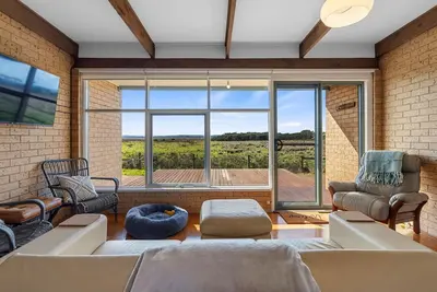 Image de Unwind and Get Lost In The View!
