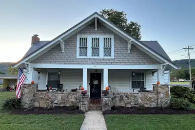 Image de 3-bedroom family friendly house with many amenities, close to downtown Dunlap