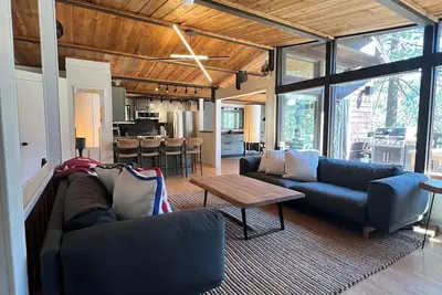 Image de Olympic Valley House with Palisades Tahoe Views
