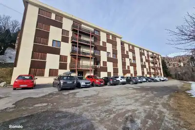 Image de Appartement très bien équipé calme et proche du centre