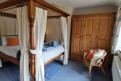 Image de 4 Poster-Salle de bain privée séparée-King-Vue sur Jardin