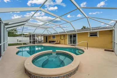 Image de Heated Pool-Near Img & Beach-King Bed-4br-Arcade Games