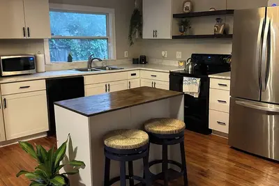 Image de 3-bedroom, 2-bath house in Sunshine City with Ac, WiFi