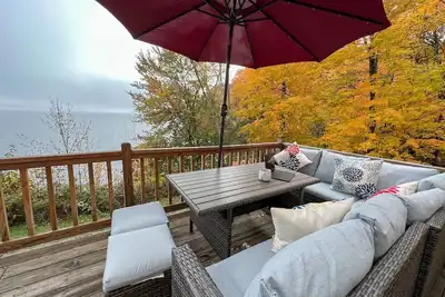 Image de Lakefront Cabin | Boat Dock-Fireplace-Sunset Views